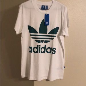 Oversized Adidas trefoil shirt